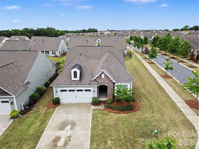 14204 Southbridge Forest Drive, Charlotte, NC 27273
