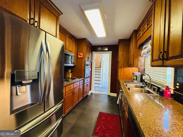 31 McFerrin Circle, Riverdale, GA 30274