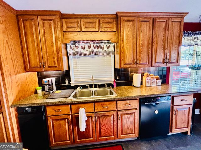 31 McFerrin Circle, Riverdale, GA 30274