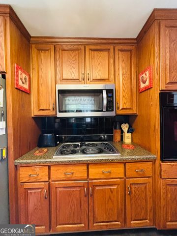 31 McFerrin Circle, Riverdale, GA 30274