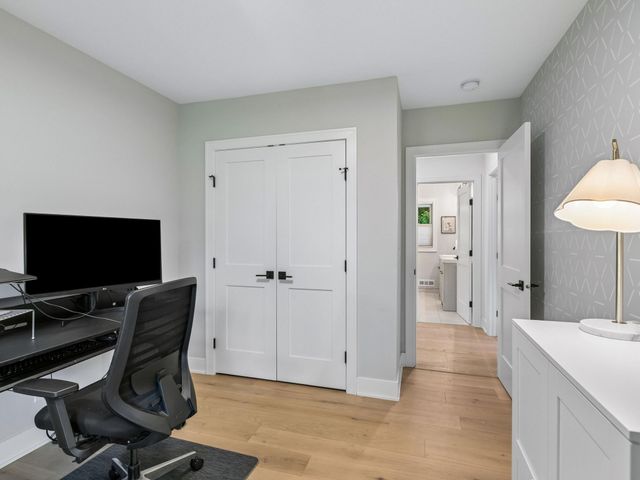 6105 Parnell Avenue, Edina, MN 55424