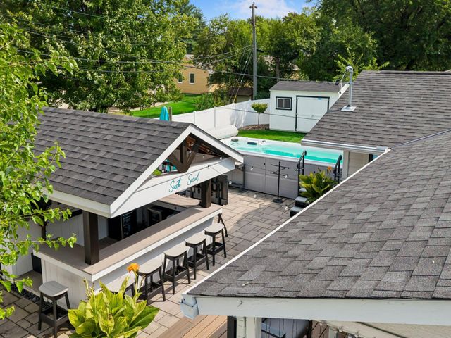 6105 Parnell Avenue, Edina, MN 55424