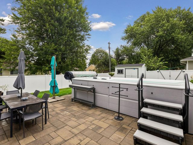 6105 Parnell Avenue, Edina, MN 55424