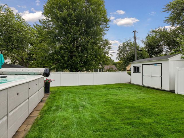 6105 Parnell Avenue, Edina, MN 55424