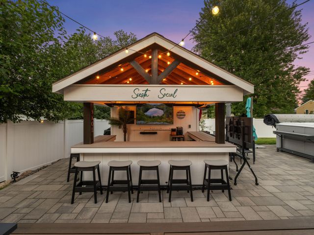 6105 Parnell Avenue, Edina, MN 55424