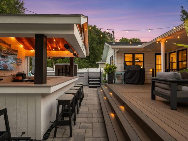 6105 Parnell Avenue, Edina, MN 55424