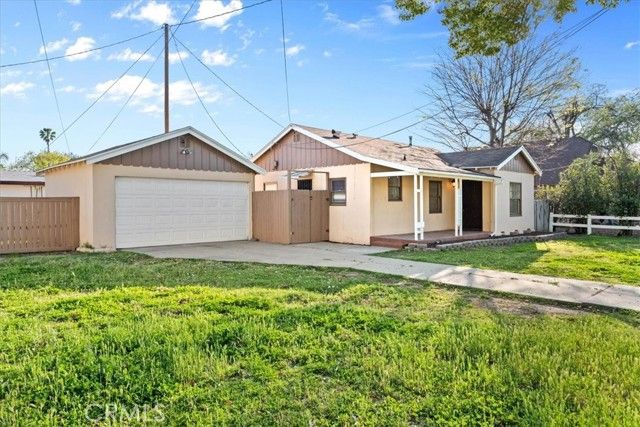 607 W Marshall, San Bernardino, CA 92405