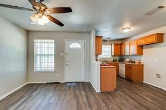 1416 E Mulkey Street, Fort Worth, TX 76104