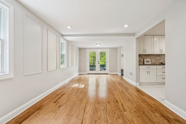 218 Hollis St, Holliston, MA 01746