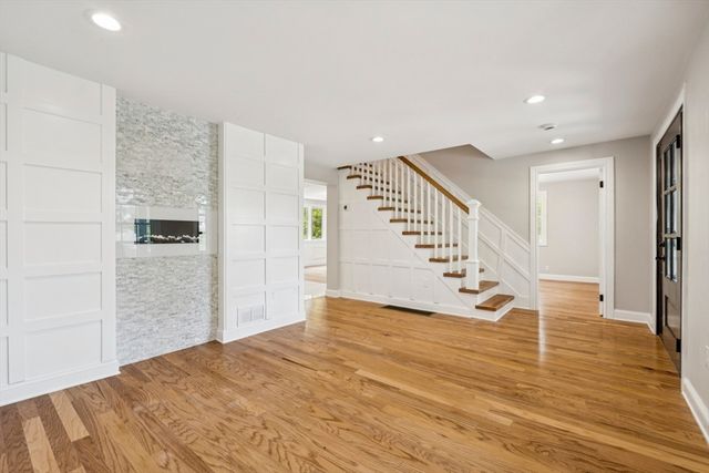 218 Hollis St, Holliston, MA 01746