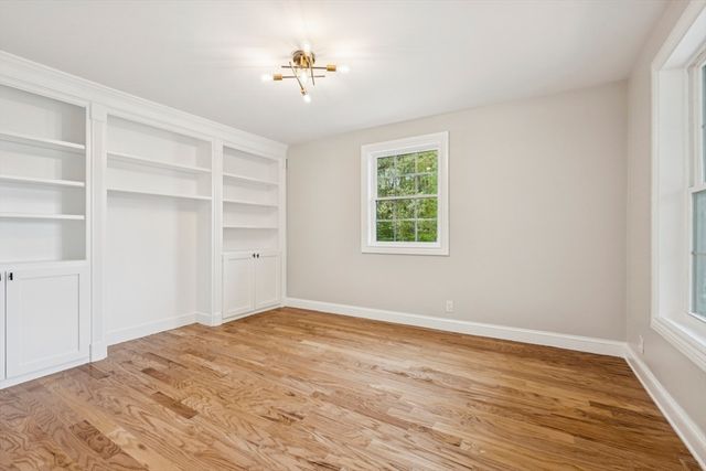 218 Hollis St, Holliston, MA 01746