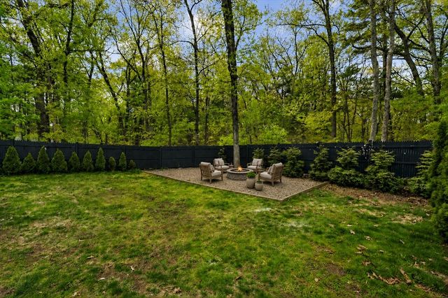 218 Hollis St, Holliston, MA 01746