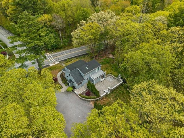 218 Hollis St, Holliston, MA 01746