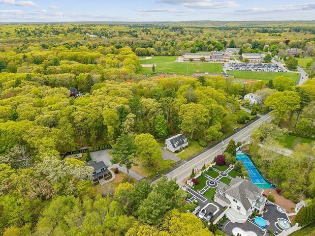 218 Hollis St, Holliston, MA 01746