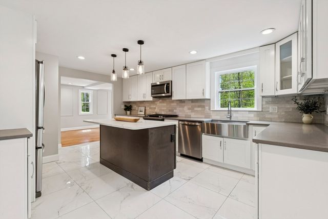 218 Hollis St, Holliston, MA 01746