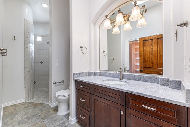 8223 Desert Lily Lane NE, Albuquerque, NM 87122
