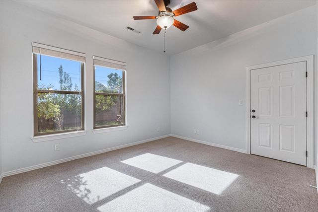 8223 Desert Lily Lane NE, Albuquerque, NM 87122