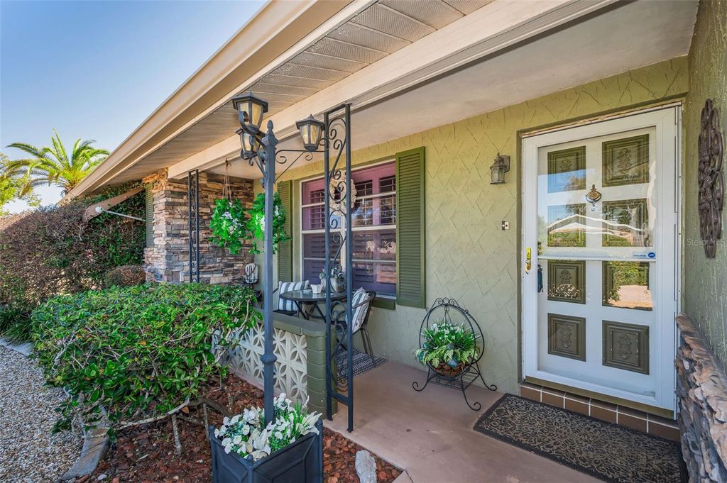 Image 14 of property listing at 10126 HOOP COURT, Port Richey, FL 34668