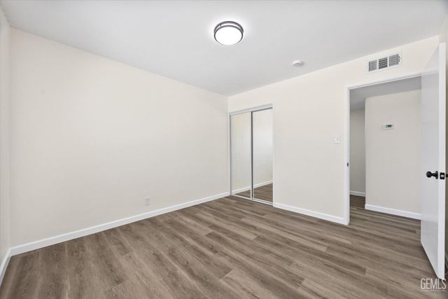 2814 College Avenue, Bakersfield, CA 93306