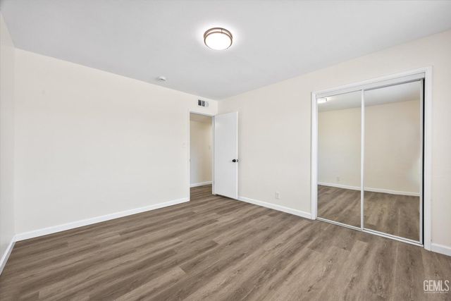 2814 College Avenue, Bakersfield, CA 93306