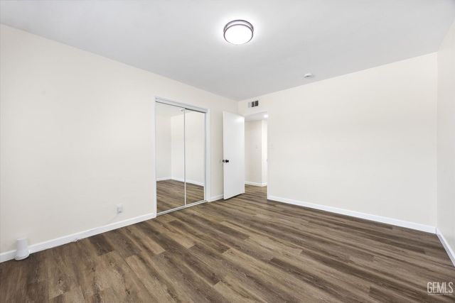 2814 College Avenue, Bakersfield, CA 93306