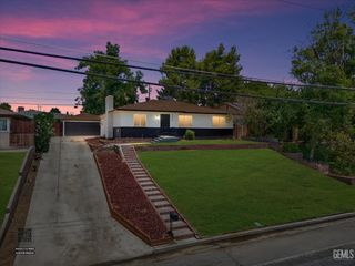 2814 College Avenue, Bakersfield, CA 93306