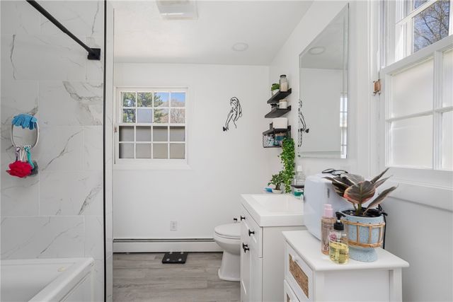 44 Quaker Drive, West Warwick, RI 02893