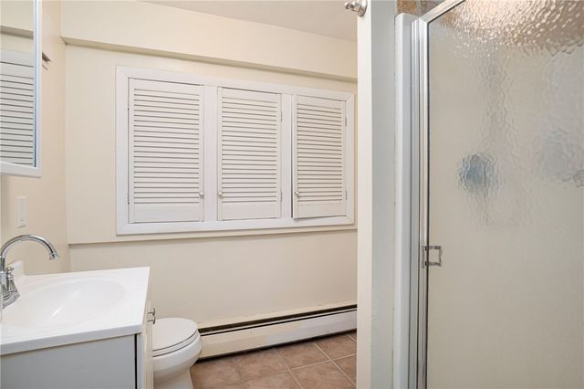 44 Quaker Drive, West Warwick, RI 02893