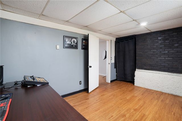 44 Quaker Drive, West Warwick, RI 02893