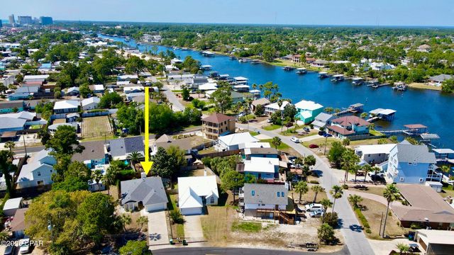 3914 Vicar Street, Panama City Beach, FL 32408