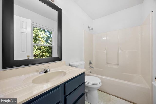 11810 CLARENCE DR, Fredericksburg, VA 22407