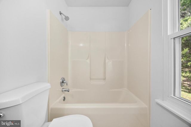 11810 CLARENCE DR, Fredericksburg, VA 22407