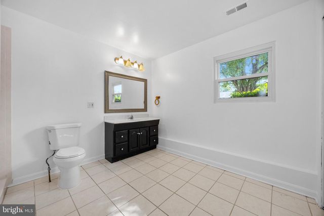 11810 CLARENCE DR, Fredericksburg, VA 22407