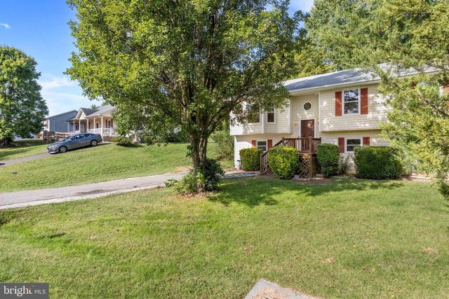 11810 CLARENCE DR, Fredericksburg, VA 22407