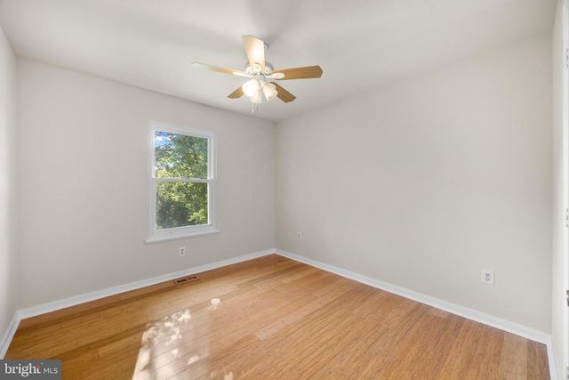 11810 CLARENCE DR, Fredericksburg, VA 22407