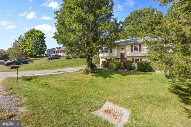 11810 CLARENCE DR, Fredericksburg, VA 22407
