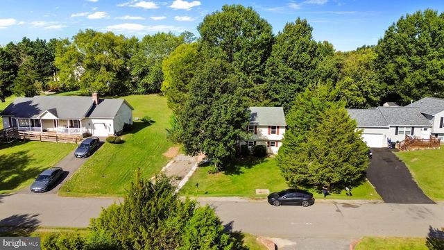 11810 CLARENCE DR, Fredericksburg, VA 22407