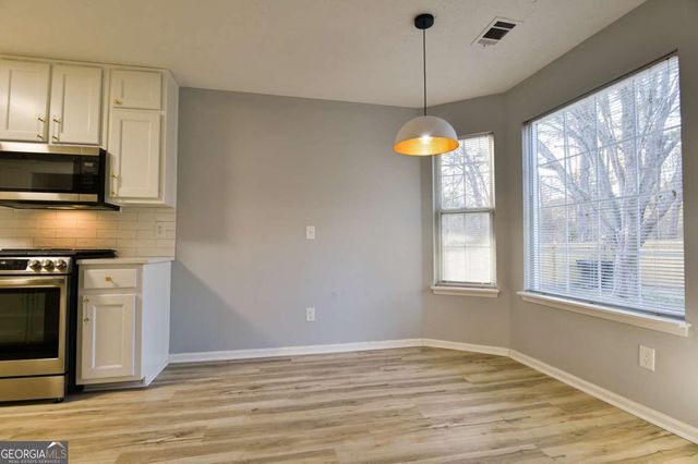 1255 Summit Point Lane, Snellville, GA 30078