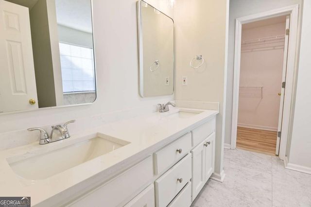 1255 Summit Point Lane, Snellville, GA 30078