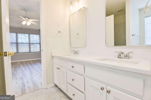 1255 Summit Point Lane, Snellville, GA 30078