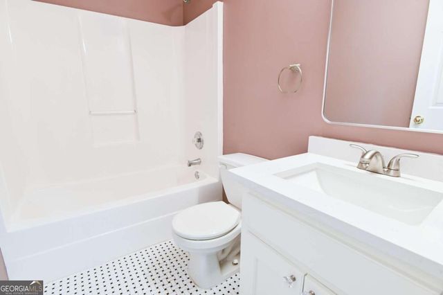 1255 Summit Point Lane, Snellville, GA 30078