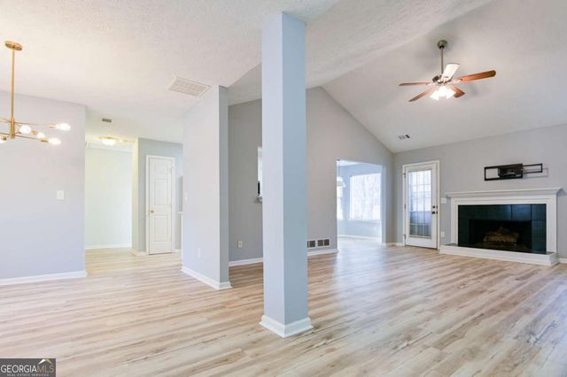 1255 Summit Point Lane, Snellville, GA 30078