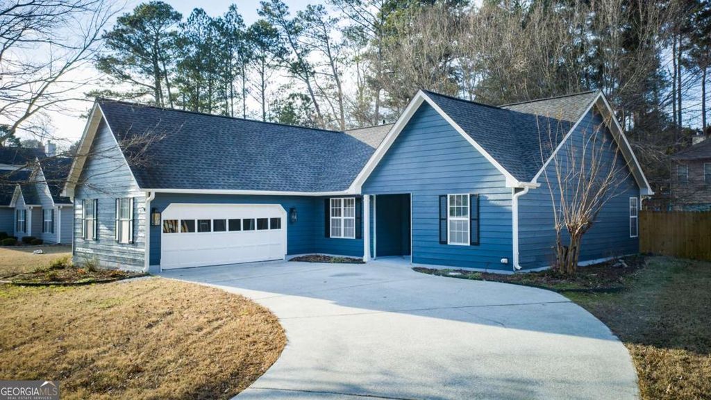 1255 Summit Point Lane, Snellville, GA 30078