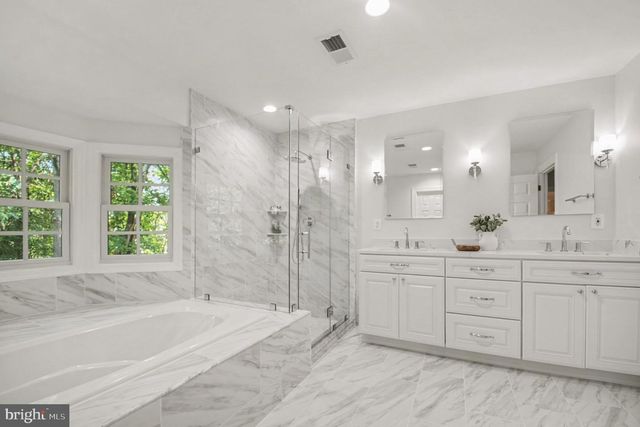 6356 LEE FOREST PATH, Centreville, VA 20120