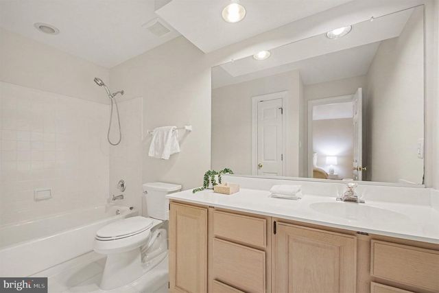 6356 LEE FOREST PATH, Centreville, VA 20120