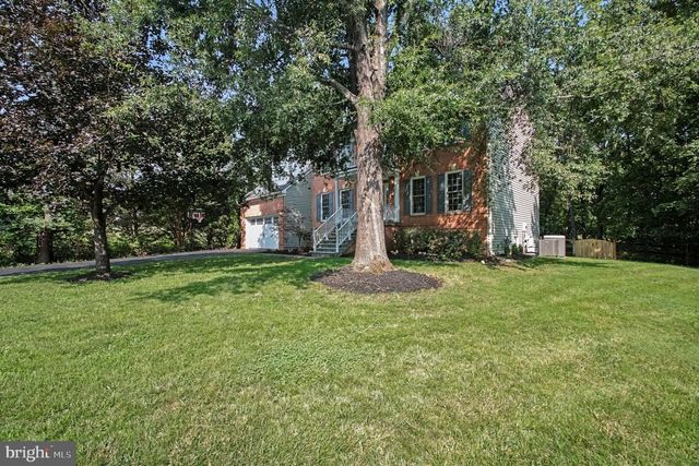 6356 LEE FOREST PATH, Centreville, VA 20120