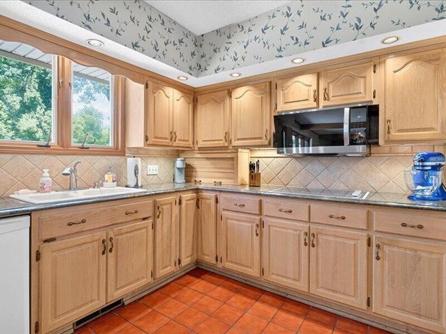 3003 W Sharon Drive, Ozark, MO 65721
