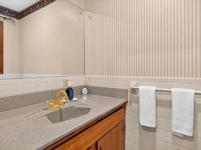 3003 W Sharon Drive, Ozark, MO 65721