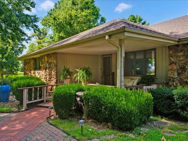 3003 W Sharon Drive, Ozark, MO 65721
