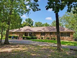 3003 W Sharon Drive, Ozark, MO 65721